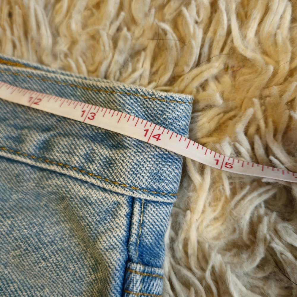 Levi's shorts - Picture 7 of 7